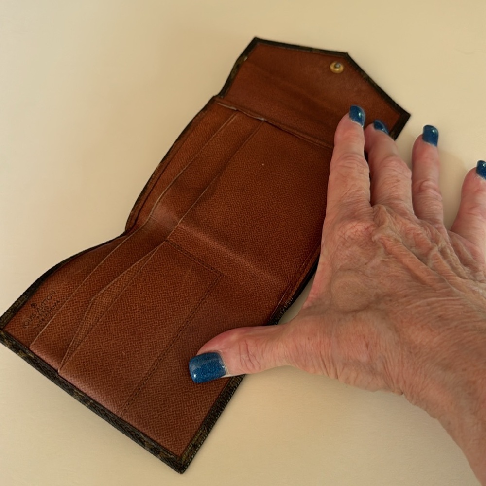 LV MONO TWO SNAP COMPACT WALLET - Picture 7 of 13